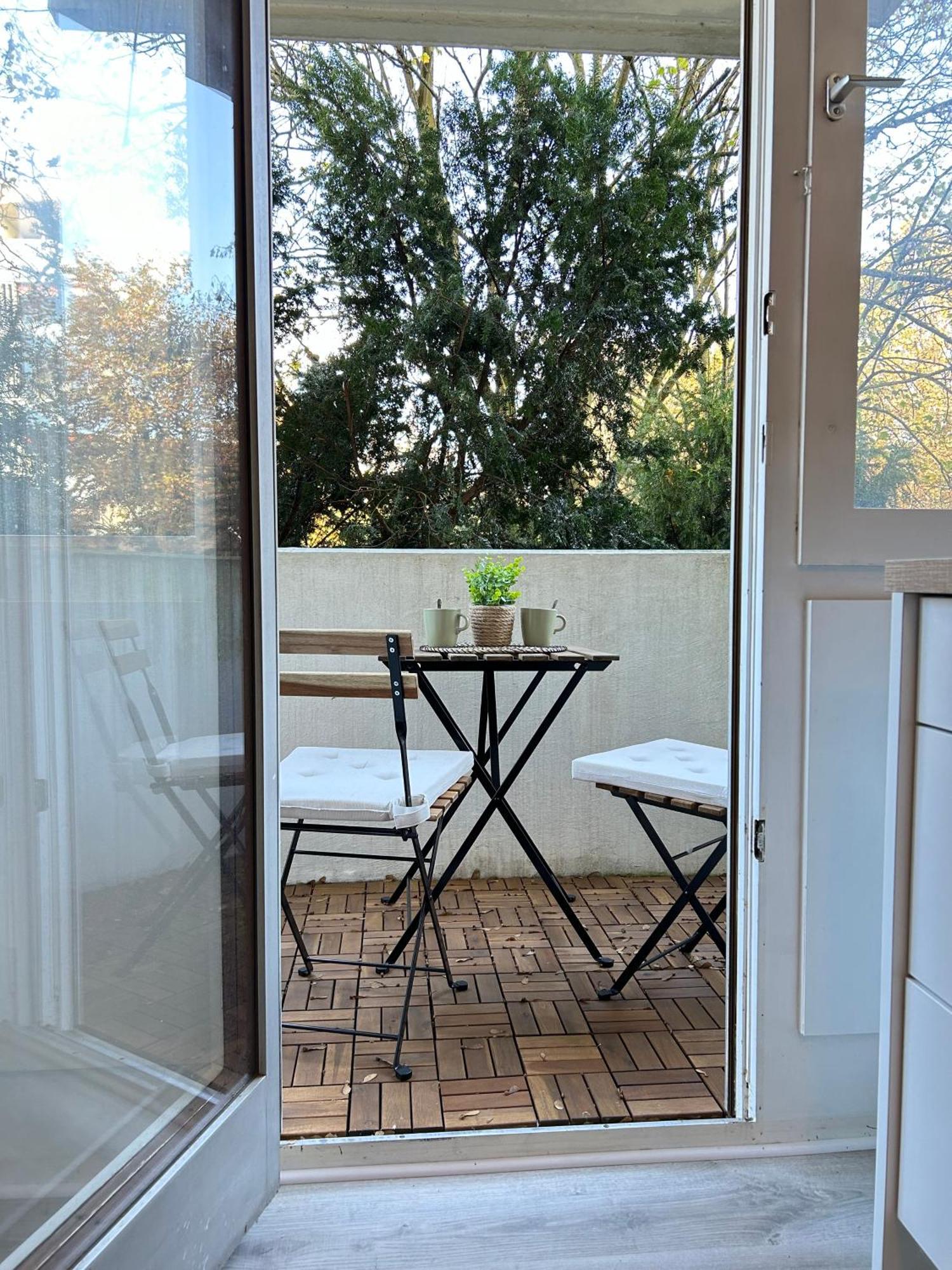 Modernes Designer-apartment Fuer 7 Gaeste - 80qm In Zentraler Lage, Self-check-in Karlsruhe