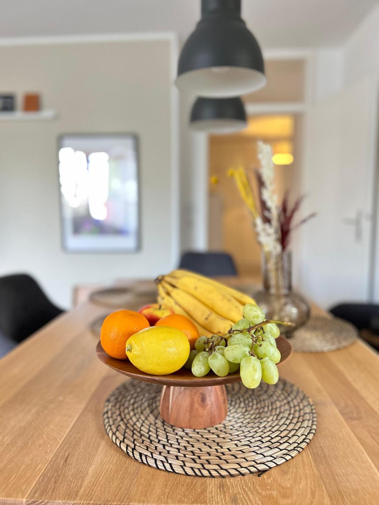 Apartment Modernes Designer-apartment Fuer 7 Gaeste - 80qm In Zentraler Lage, Self-check-in Karlsruhe